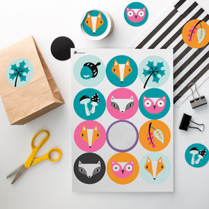 Metsän eläimet tarra-arkki, ympyrä Ø 60 mm