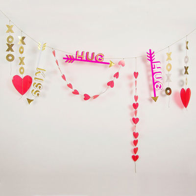 Hugs and kisses -viiri