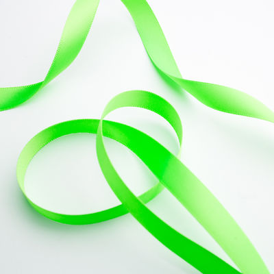 Neon satiininauha vihreä 12 mm (2 m)