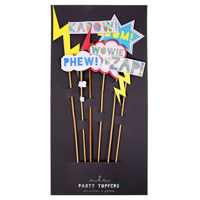 Supersankarit kakkukoristeet