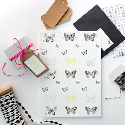 Perhoset etiketti-arkki, 70 x 42 mm